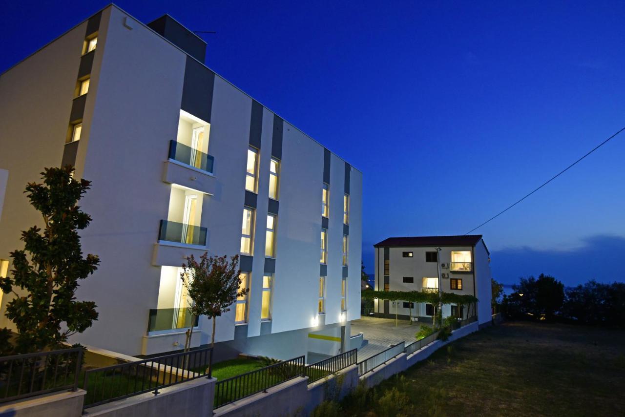 Apartments Adriatic ポドストラナ エクステリア 写真