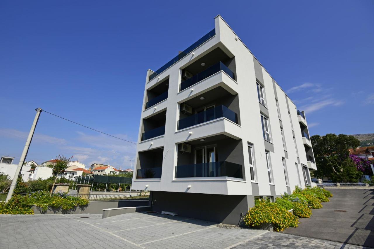 Apartments Adriatic ポドストラナ エクステリア 写真