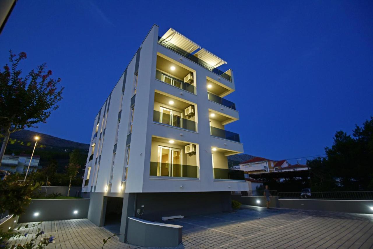 Apartments Adriatic ポドストラナ エクステリア 写真