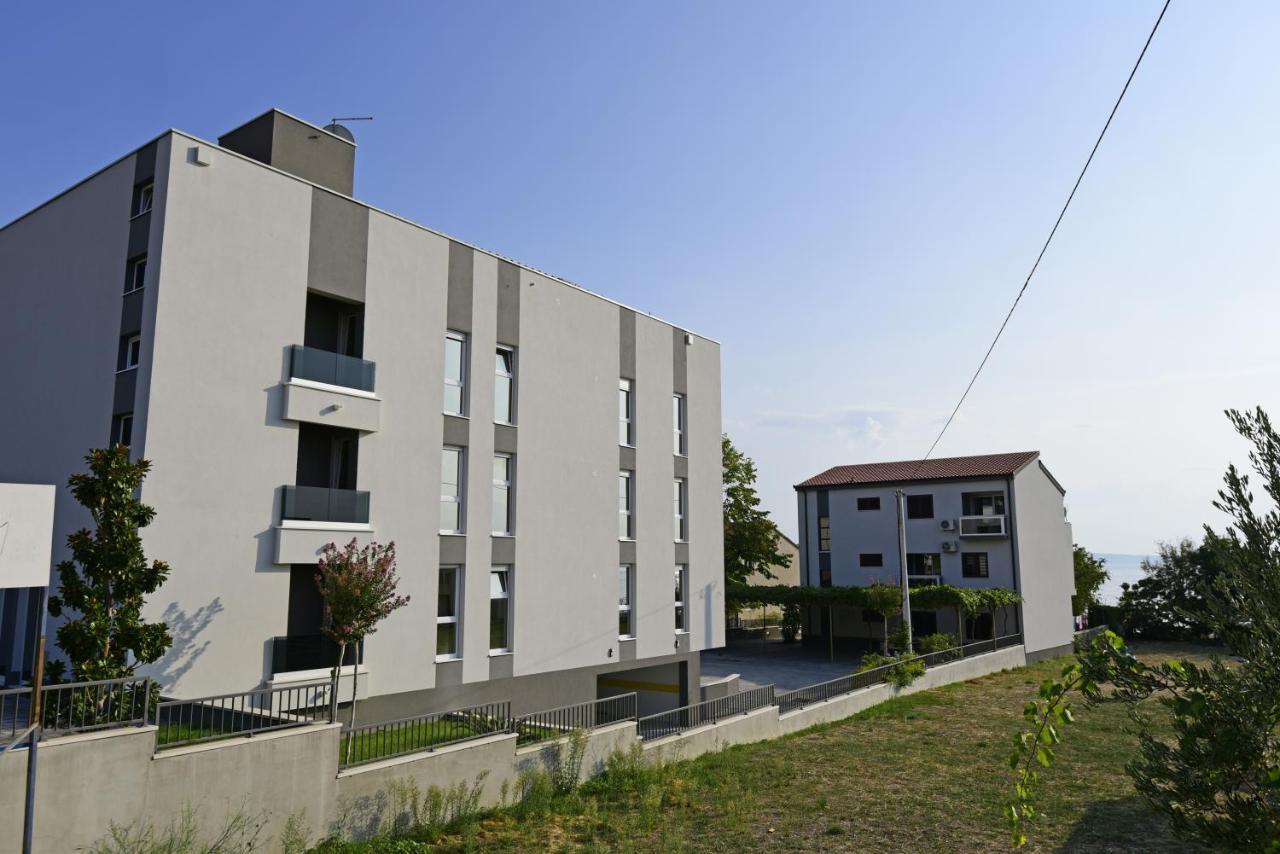 Apartments Adriatic ポドストラナ エクステリア 写真