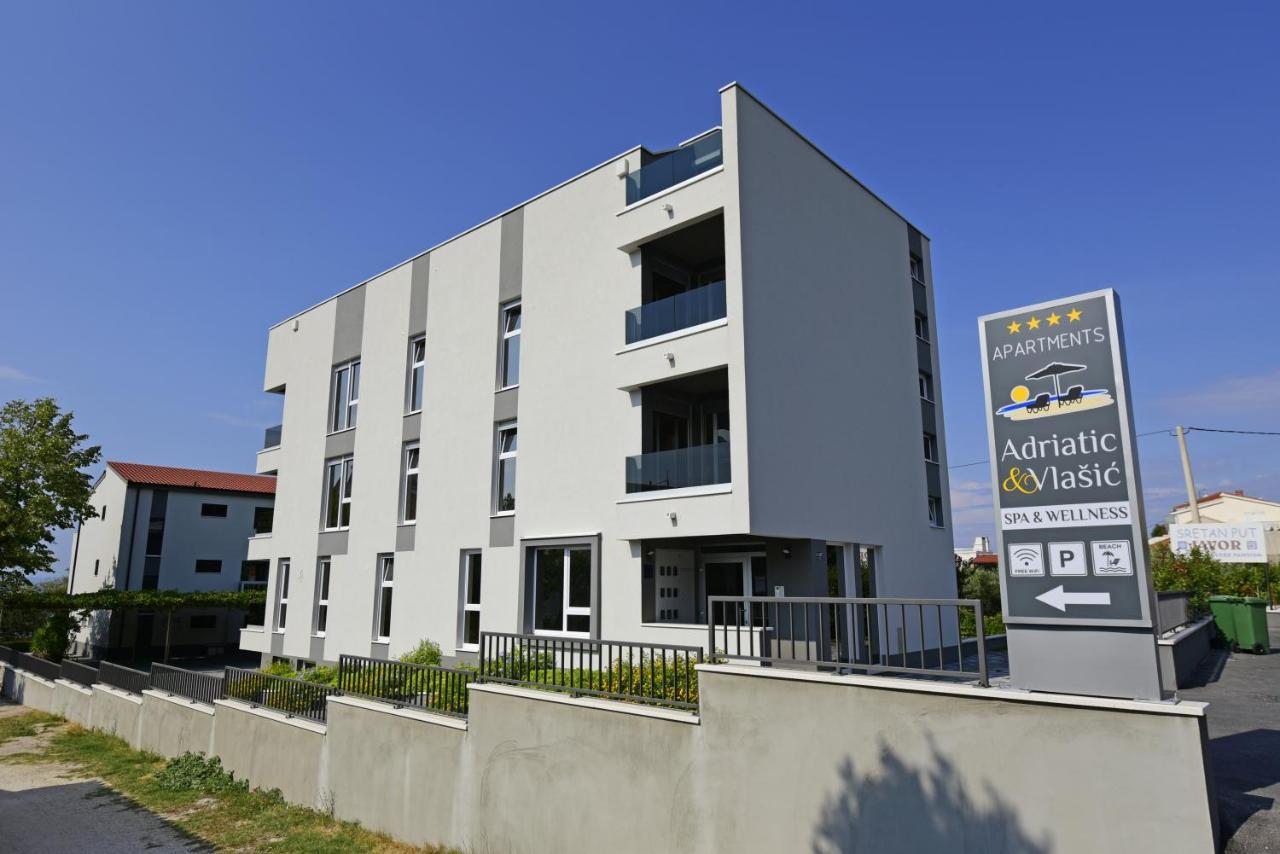 Apartments Adriatic ポドストラナ エクステリア 写真
