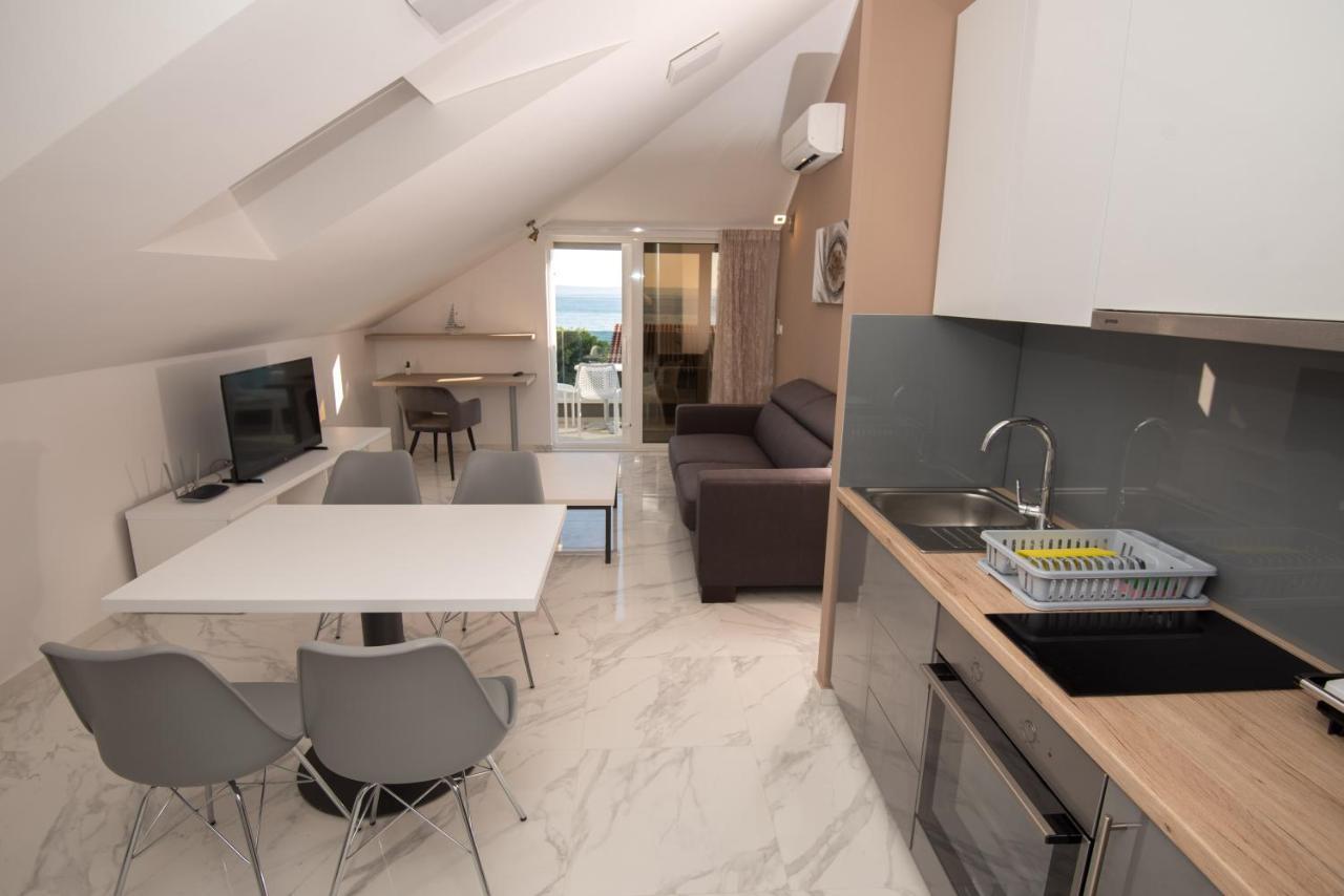 Apartments Adriatic ポドストラナ エクステリア 写真